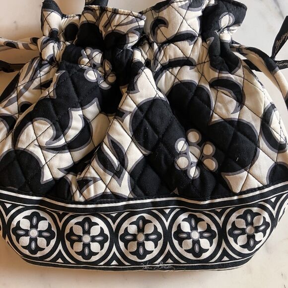 Vera Bradley Night & Day Retired Bag Side Zipper Pockets Drawstring Cottagecore - Picture 2 of 10